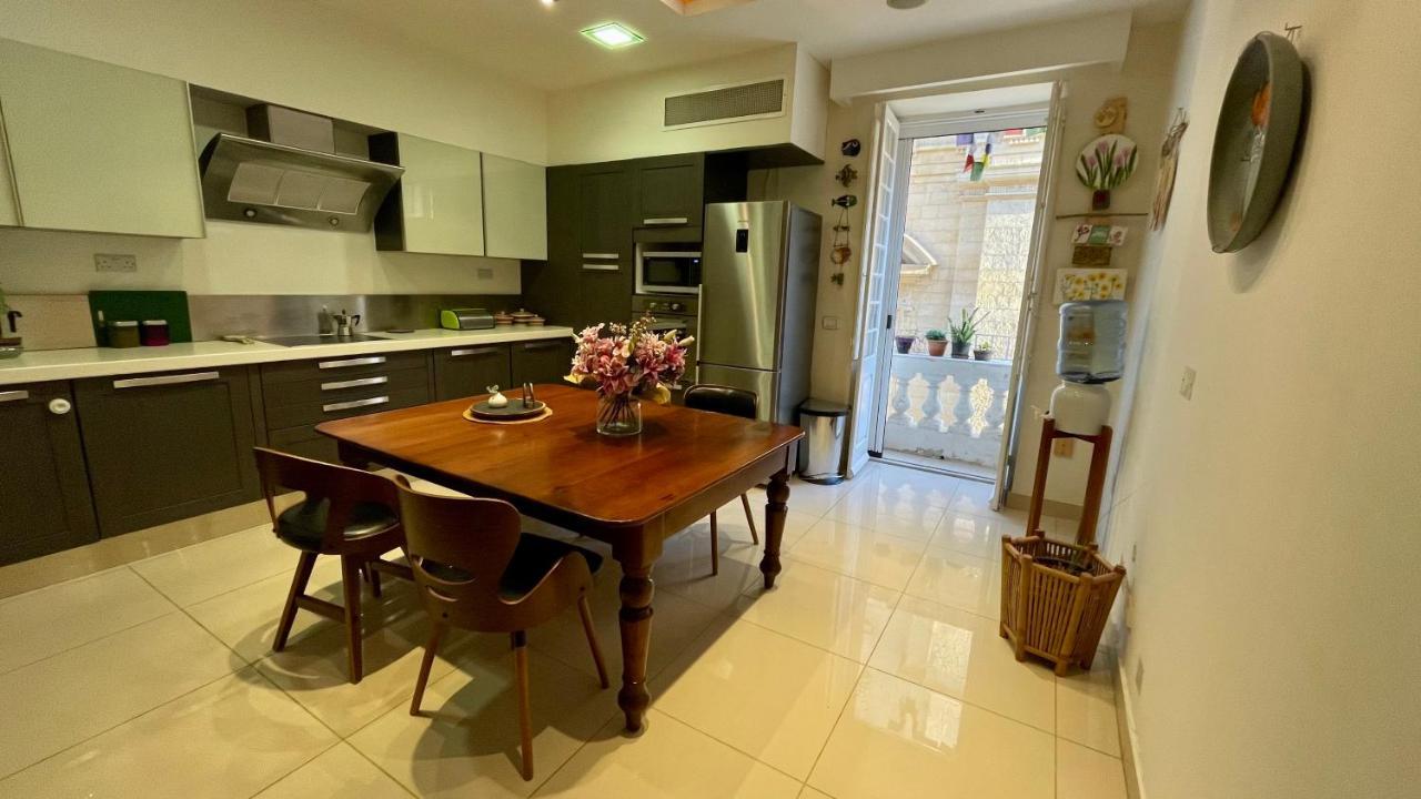Valletta Collection - Merchant Str Apartment With Large Yard Экстерьер фото